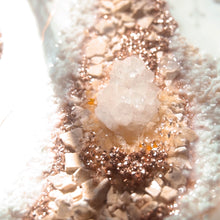 Load image into Gallery viewer, Galthi | Handmade Resin Art