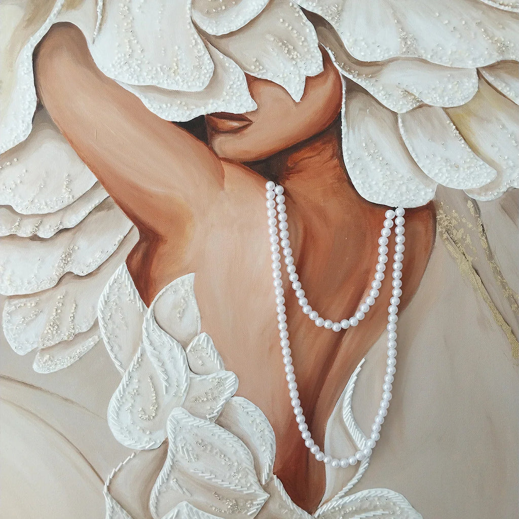 Detailed view of Artecasso Pearl Beauty handmade artwork highlighting the relief texture and shimmering metallic gold finish.