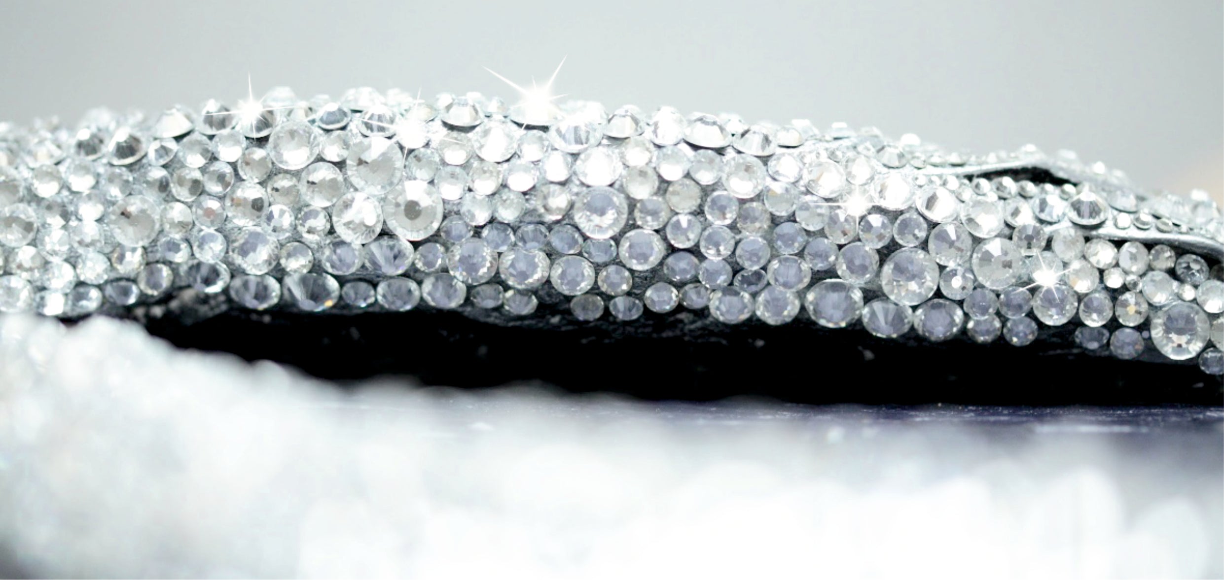 Swan | Handmade 3D Art | Jewelry painting